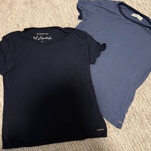 Abercrombie & Fitch Navy and Blue T-Shirts bundle